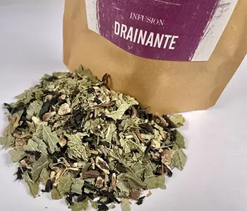 Tisanes Sacré français - Mélanges - Bien être - Drainante - Pour réaliser une cure idéale, consommez-en 3 tasses par jour. Cette tisane va redonner un coup de fouet au foie et à l'organisme. Infusez votre tisane 4 à 6 minutes.