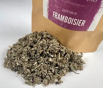 Tisanes Sacré français - Feuilles - Bien être - Framboisier - Cette tisane, chaude ou froide, est un concentré de bienfait pour notre organisme. Monter 250 ml d'eau chaude à ébulition, ajouter 2 cuillères à café de feuilles de framboisier et faites bouillir pendant quelques minutes. Eteindre et laisser infuser à couvert 6 min, votre tisane est prête ! 